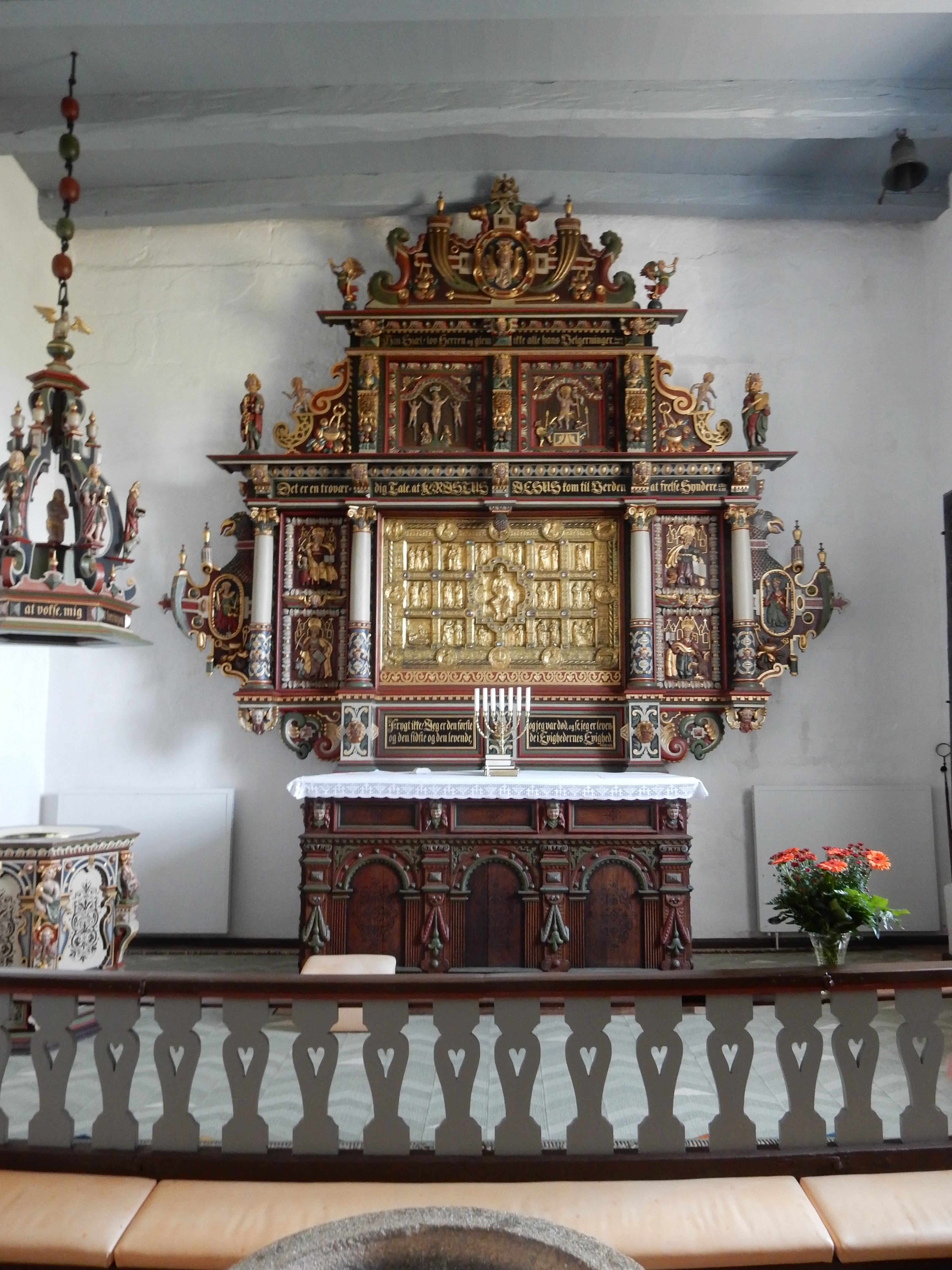28 Stadil kirke