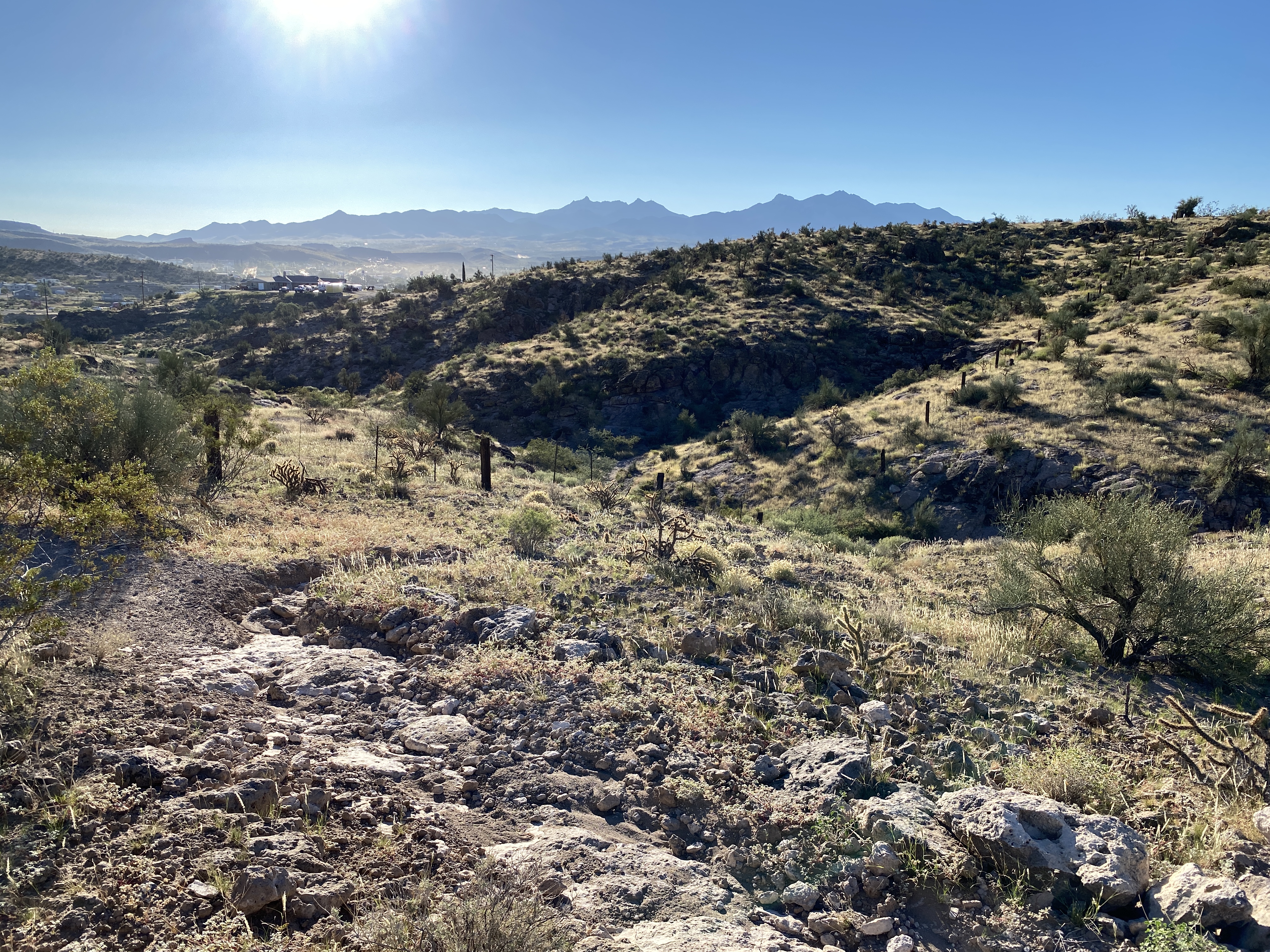 2022-09-19 07-44-45  Camera Apple 6.41 MB United States..AZ..Mohave Co...Kingman..