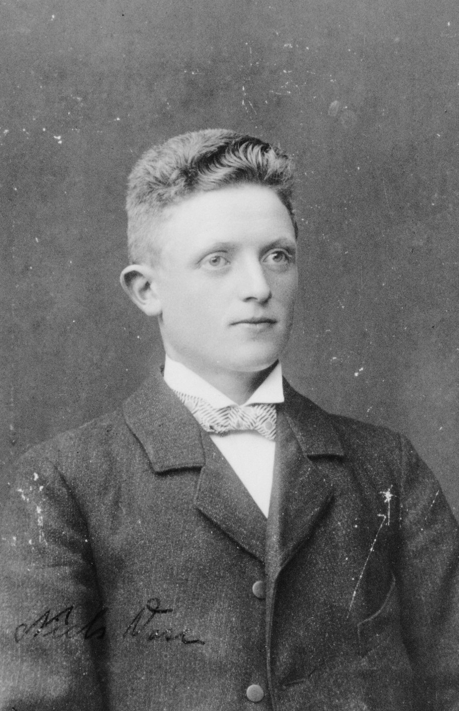 Niels Larsen